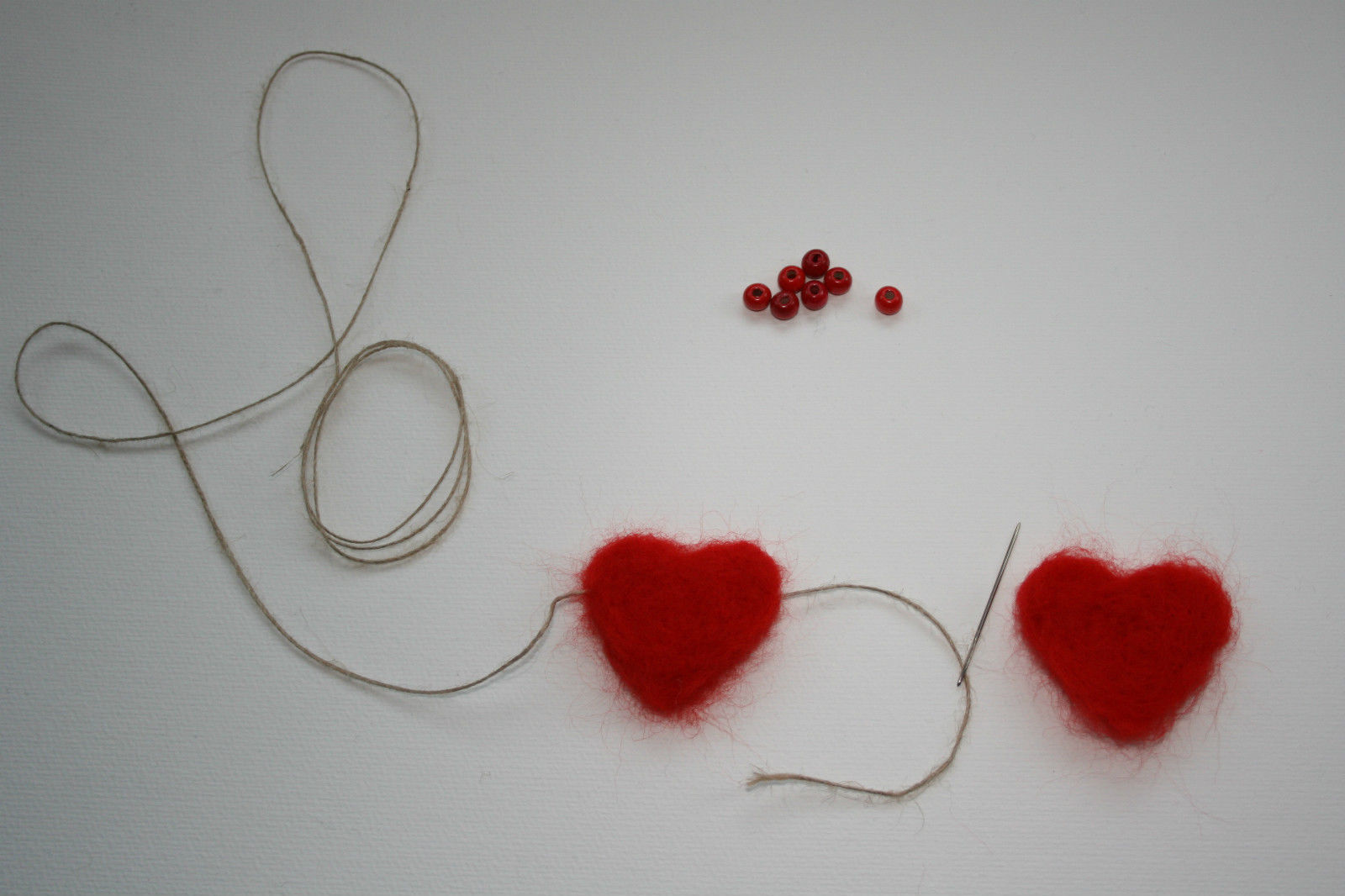Rainbow Heart Garland Needle Felting Kit Beginner Friendly Includes Video  Instructions DIY Craft Gift Valentine's Day 